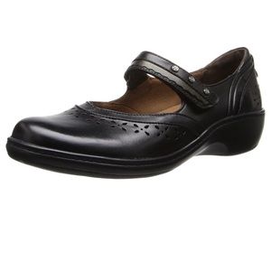 NEW, Aravon Dolly-AR Mary Jane shoes